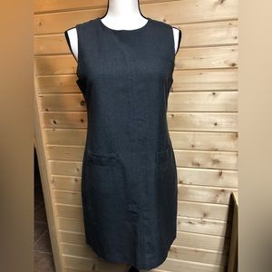 Gap grey shift dress. Functional front pockets